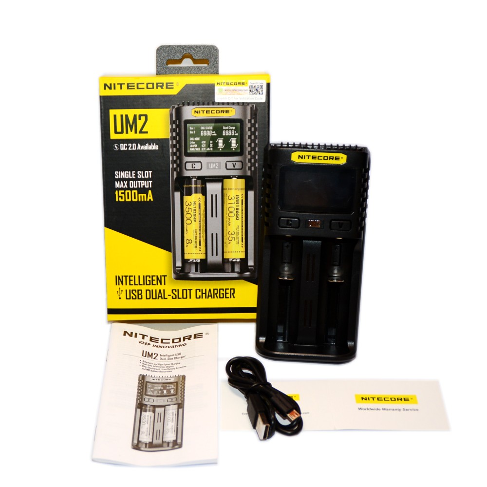 CARICABATTERIA 2 POSTI NITECORE UM4 C4 VC4 LCD Caricabatterie Intelligente Della Batteria per Li-ione/IMR/INR/ICR/LiFePO4 18650 14500 26650 AA 3.7 1.2V 1.5V Batterie D4